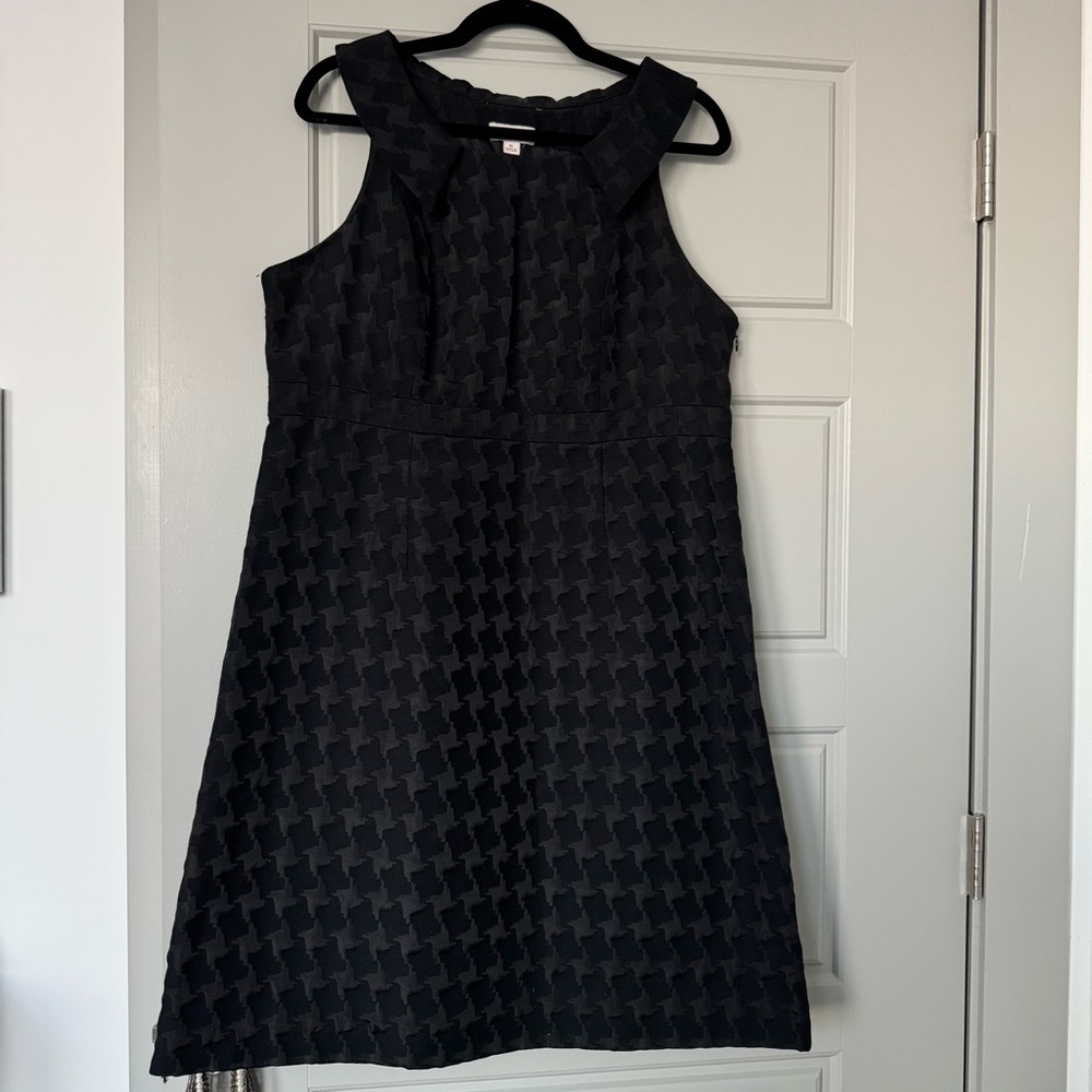 Black Textured Sleeveless A-Line Dress